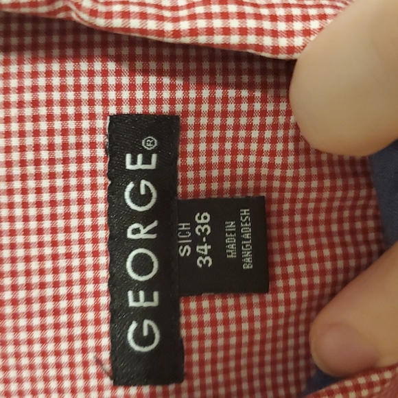 George Mens red and white checkered long sleeve button up dress shirt - Picture 2 of 6